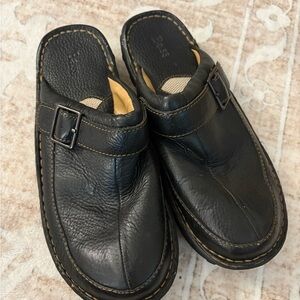 Bass Black Leather Mules with Buckle Size 7.5 Vintage